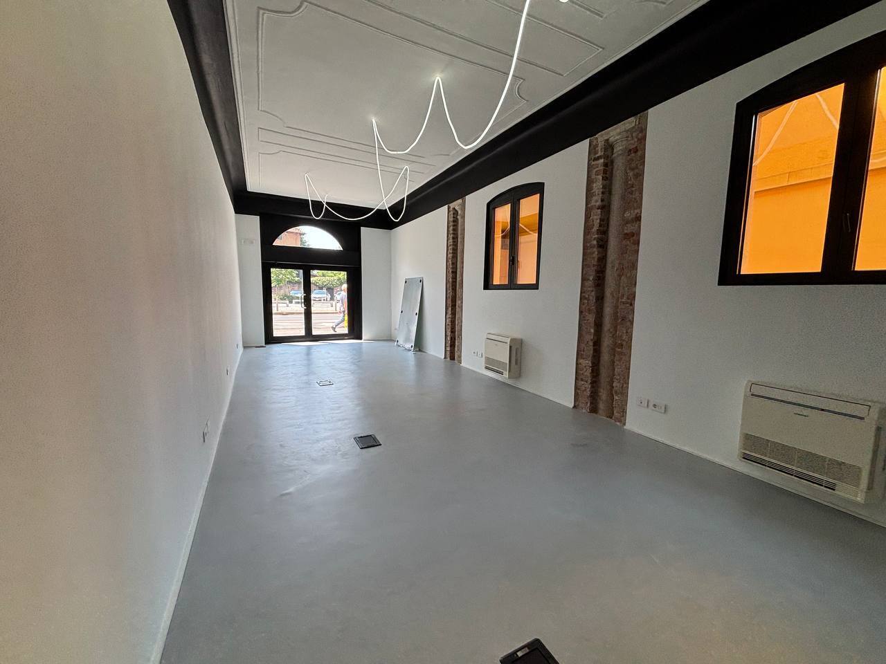 Locale commerciale in affitto in via giovanni antonio amadeo 85, Milano