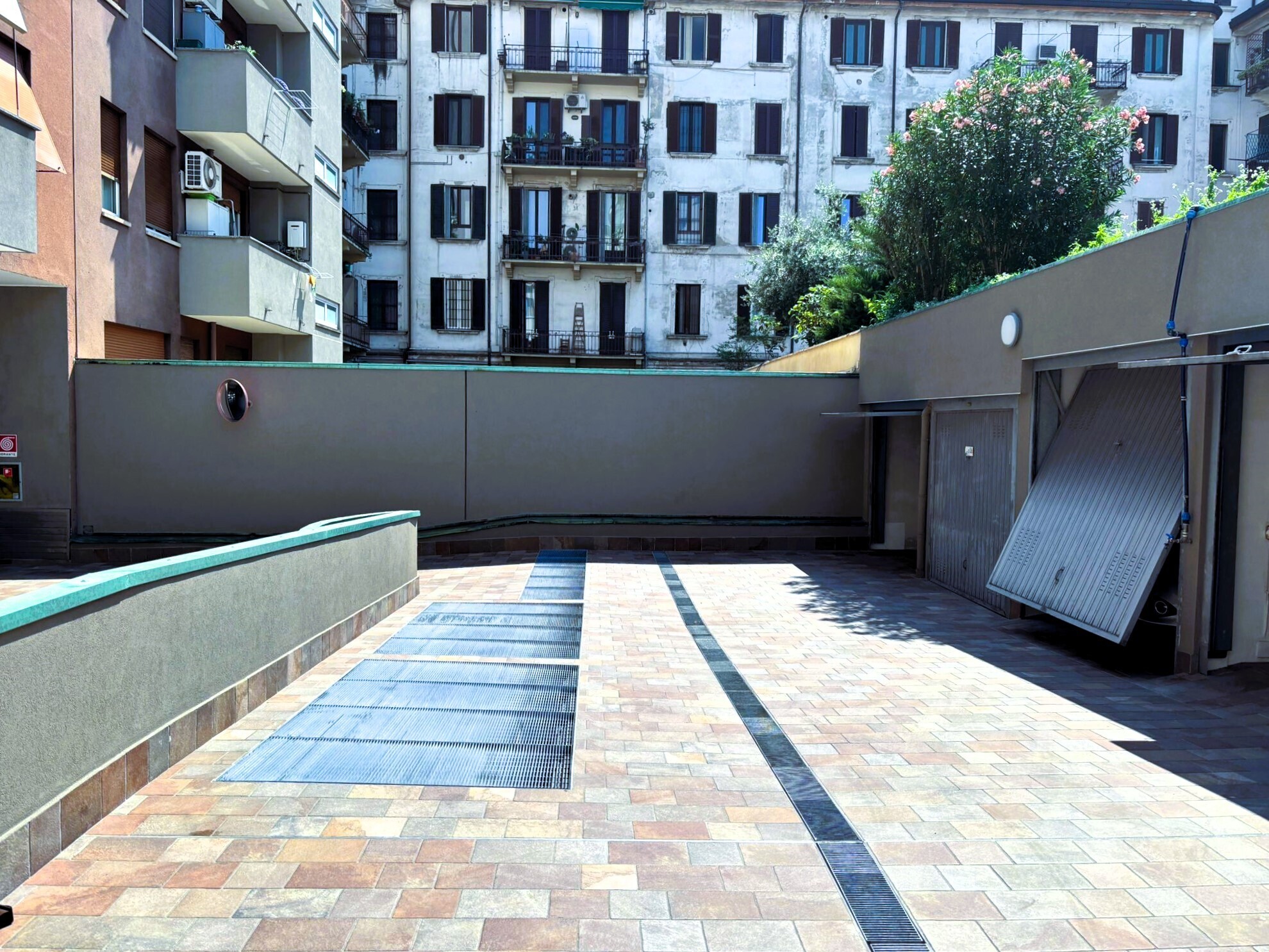 Box/Garage 14mq in vendita in via benedetto marcello 5, Milano