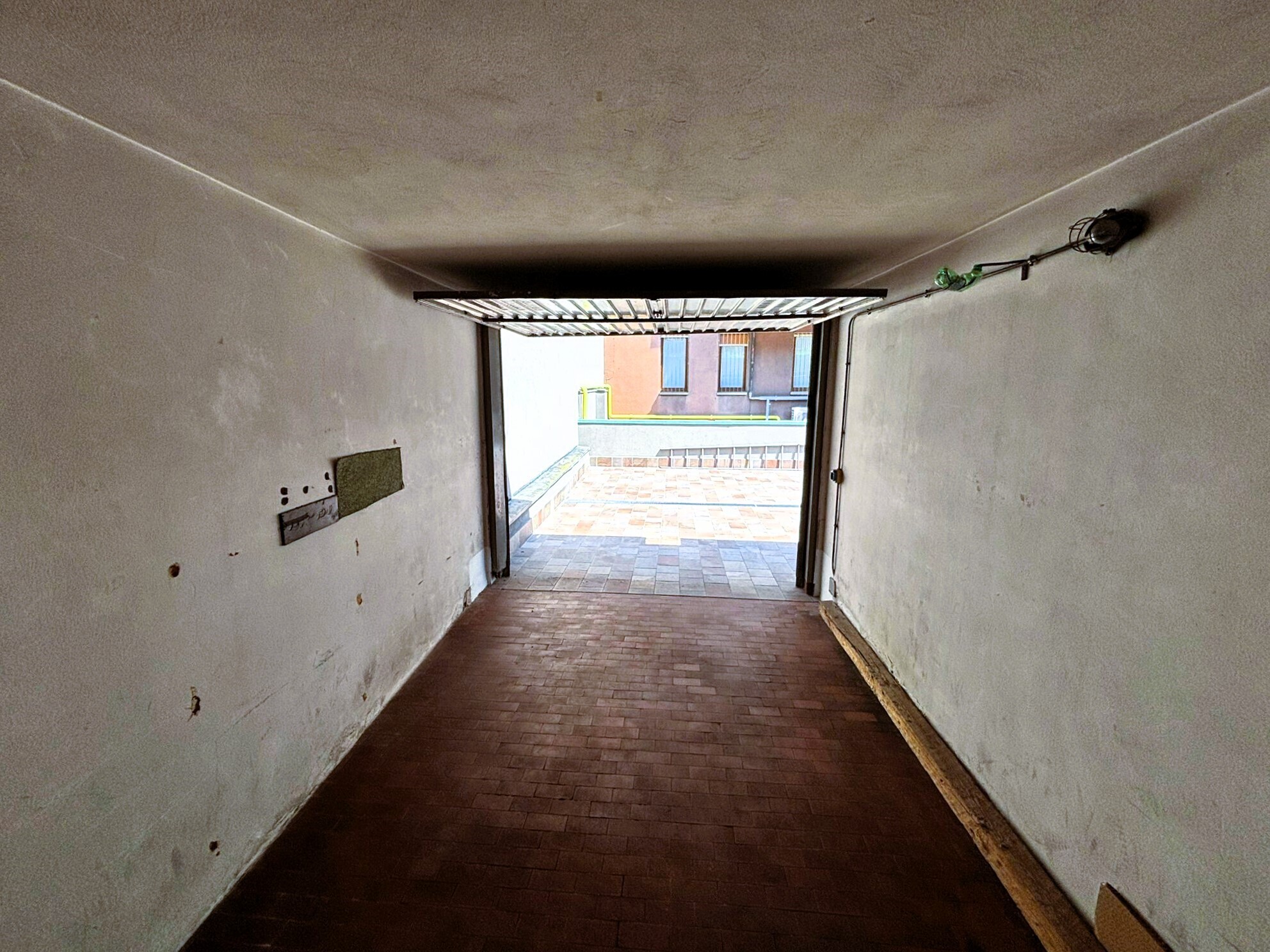Box/Garage 14mq in vendita in via benedetto marcello 5, Milano