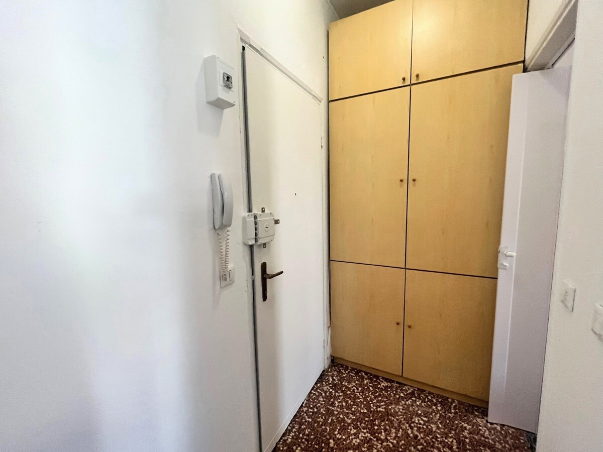 Monolocale con giardino in via marco d'agrate 19, Milano
