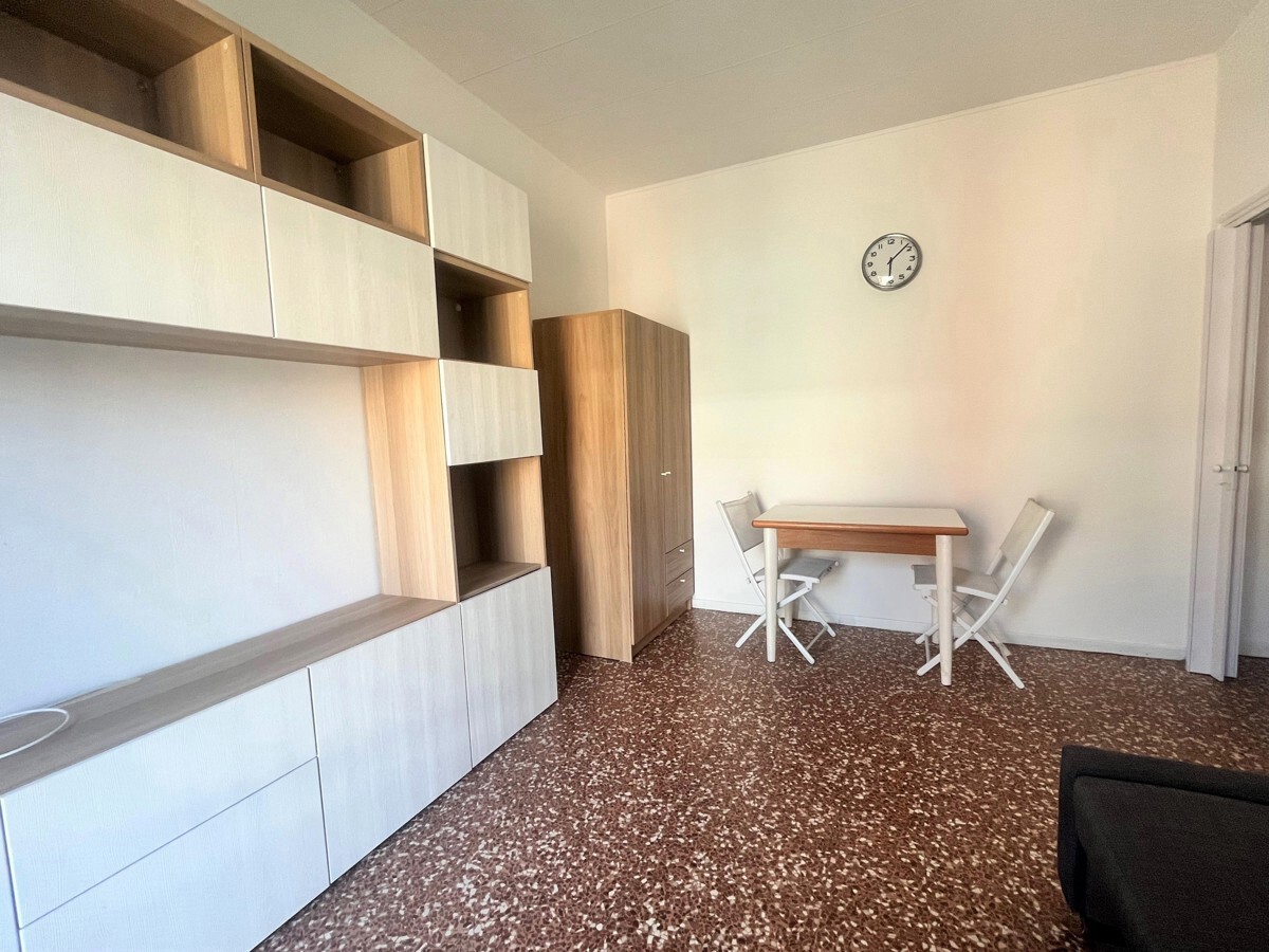 Monolocale con giardino in via marco d'agrate 19, Milano