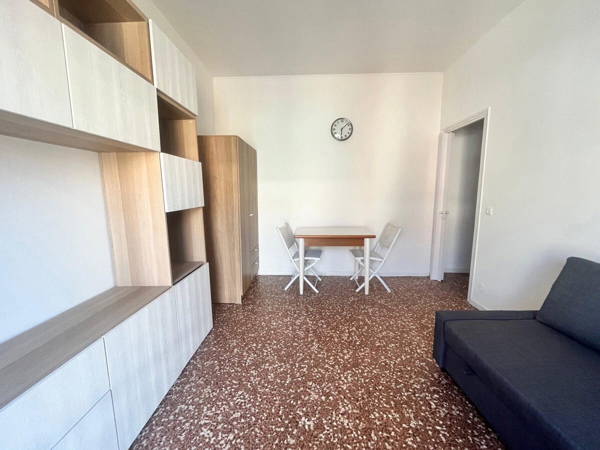 Monolocale con giardino in via marco d'agrate 19, Milano