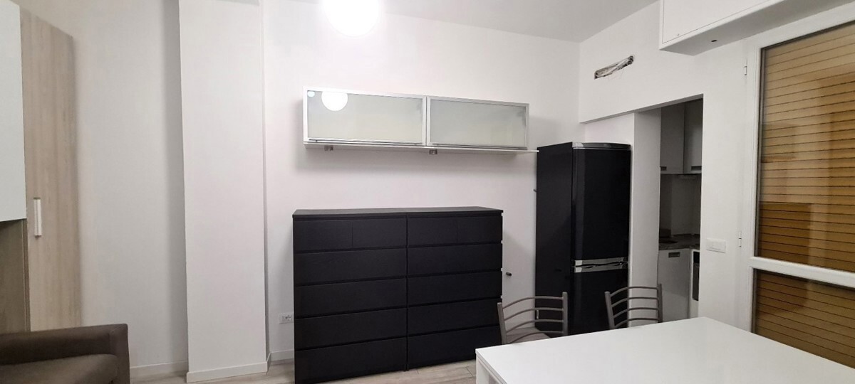 Monolocale in affitto in viale puglie 19, Milano