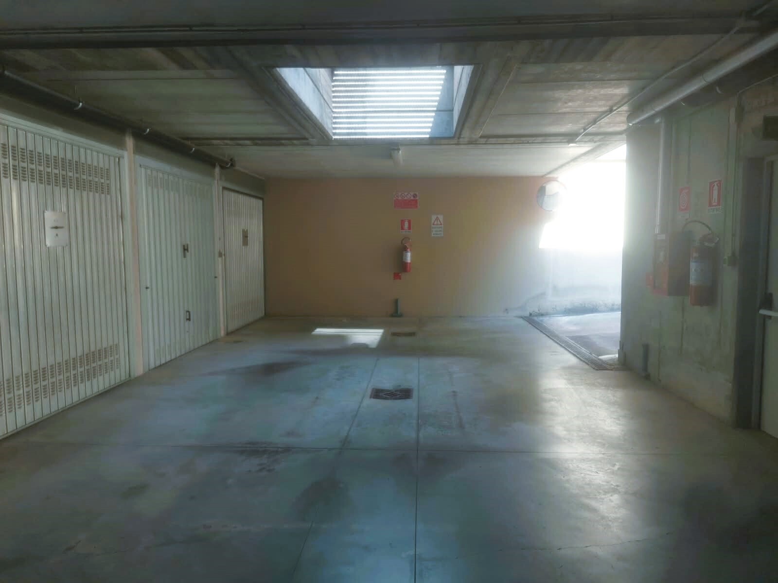 Box/Garage 15mq in vendita in via nicola palmieri 55, Milano