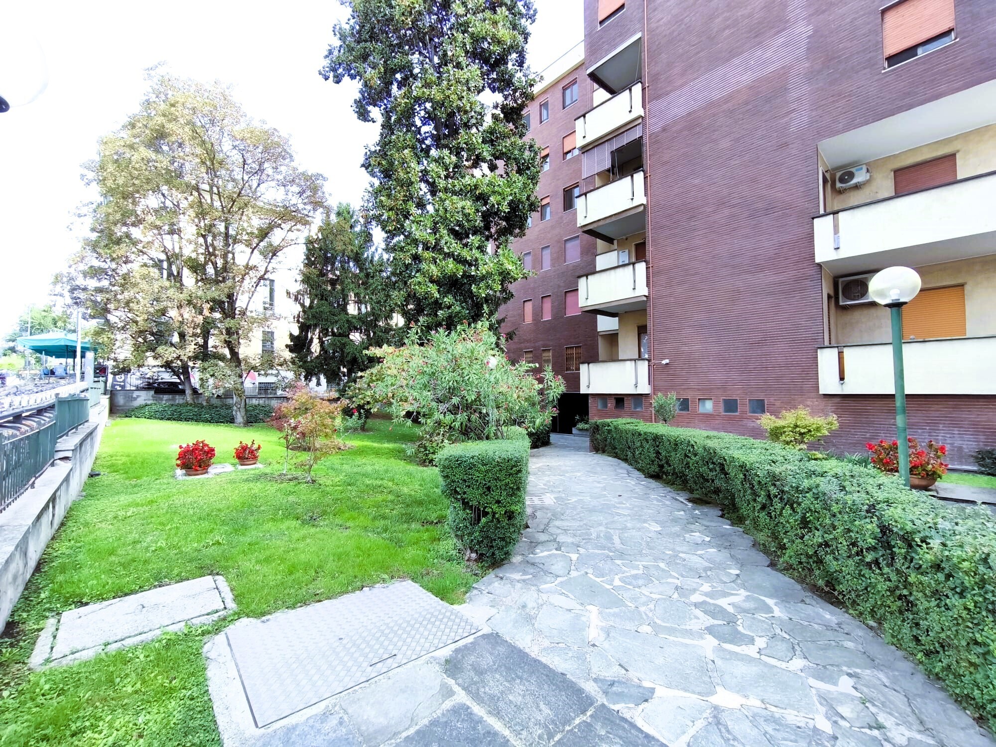 Loft in vendita in via benaco 5, Milano