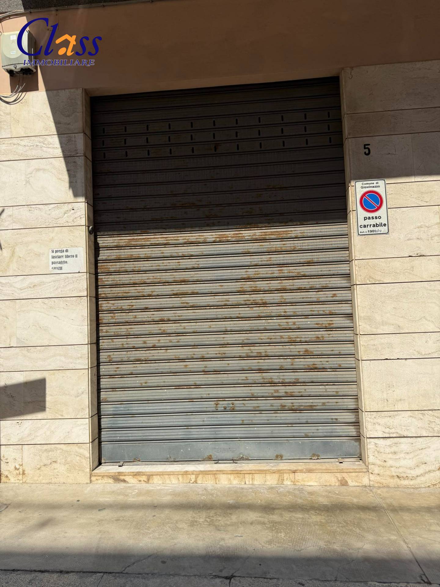 Box o garage in vendita a Giovinazzo