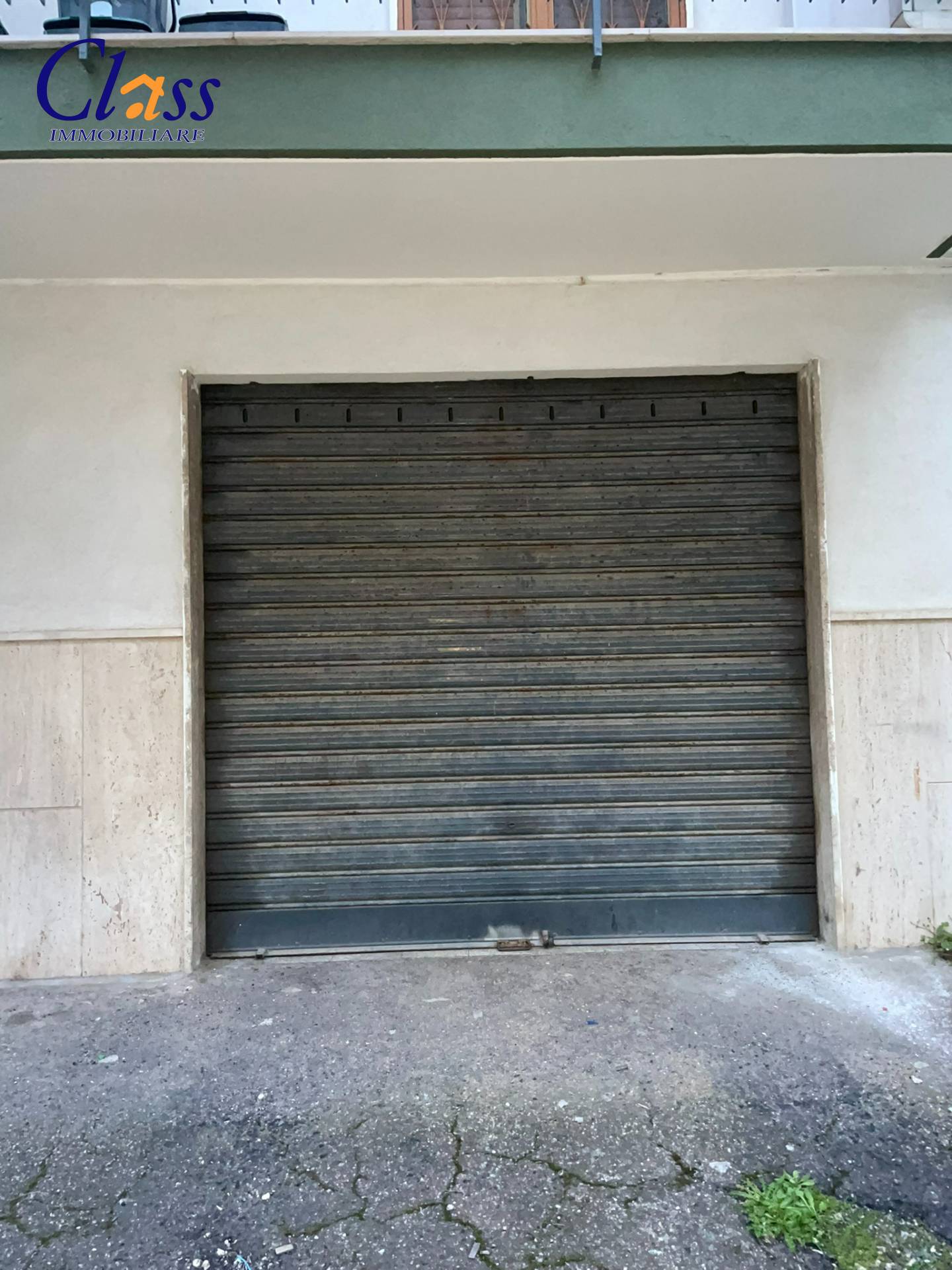 Box o garage in vendita a Giovinazzo