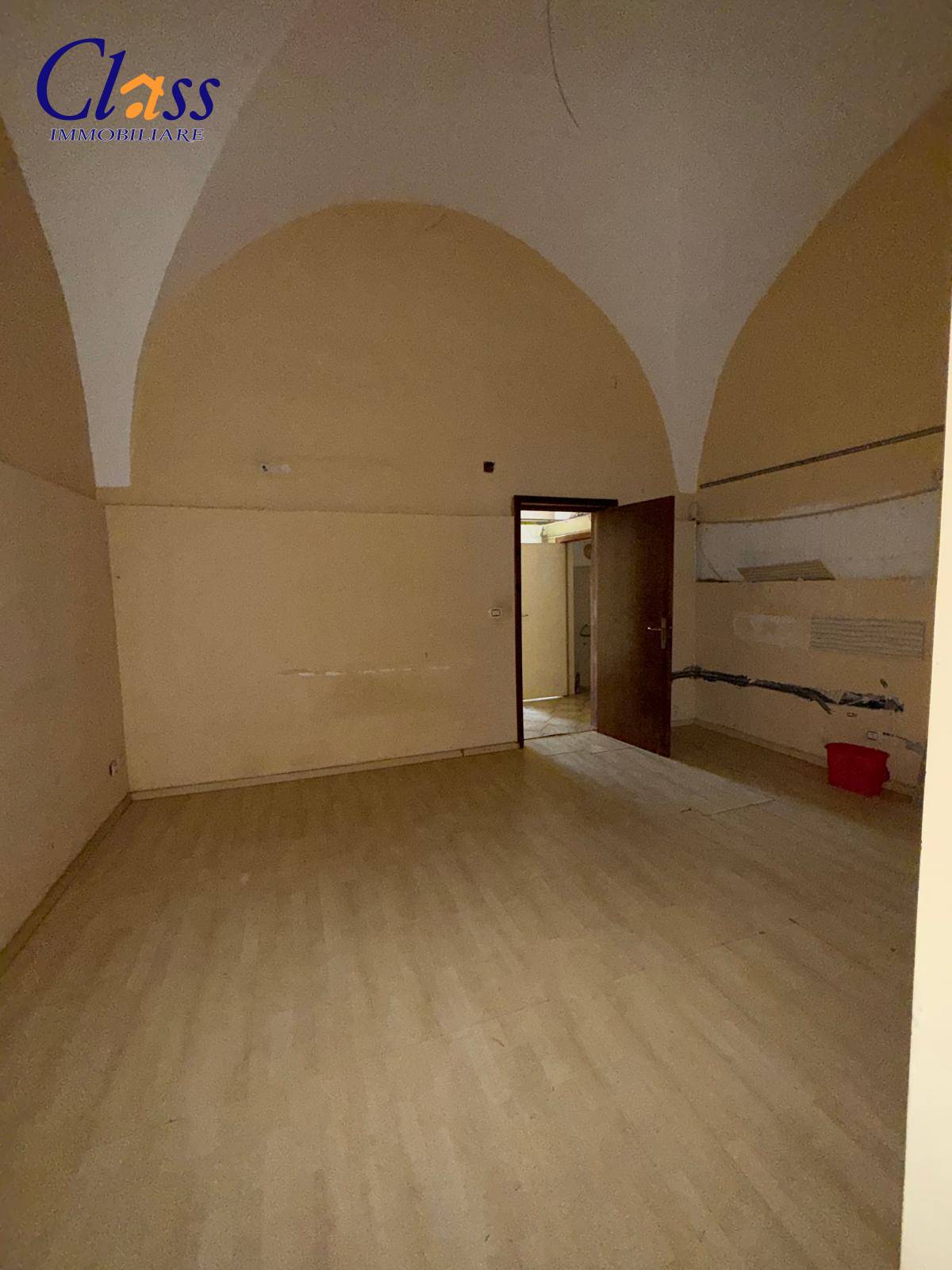 Locale commerciale in vendita a Giovinazzo