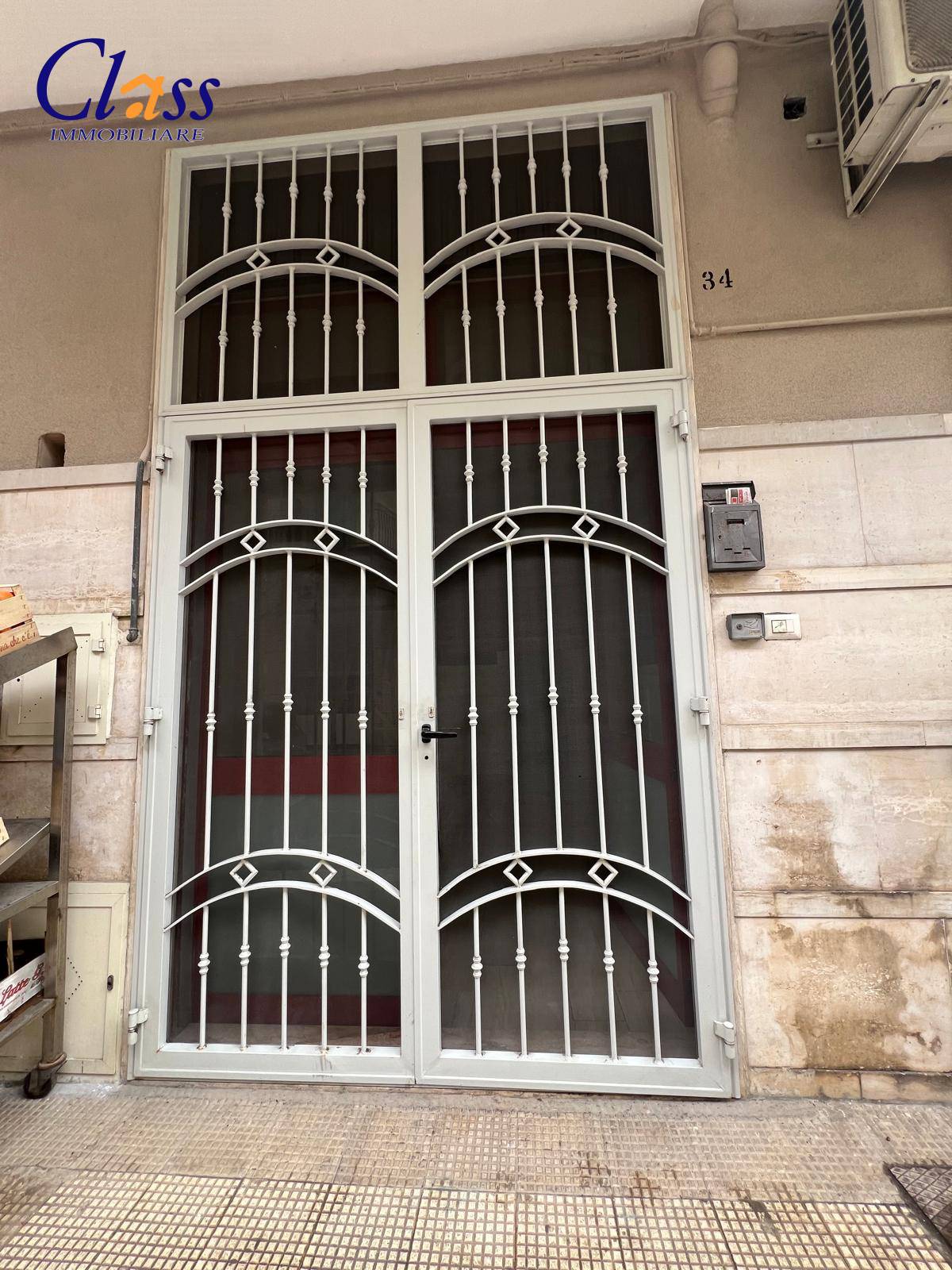 Deposito in vendita a Giovinazzo