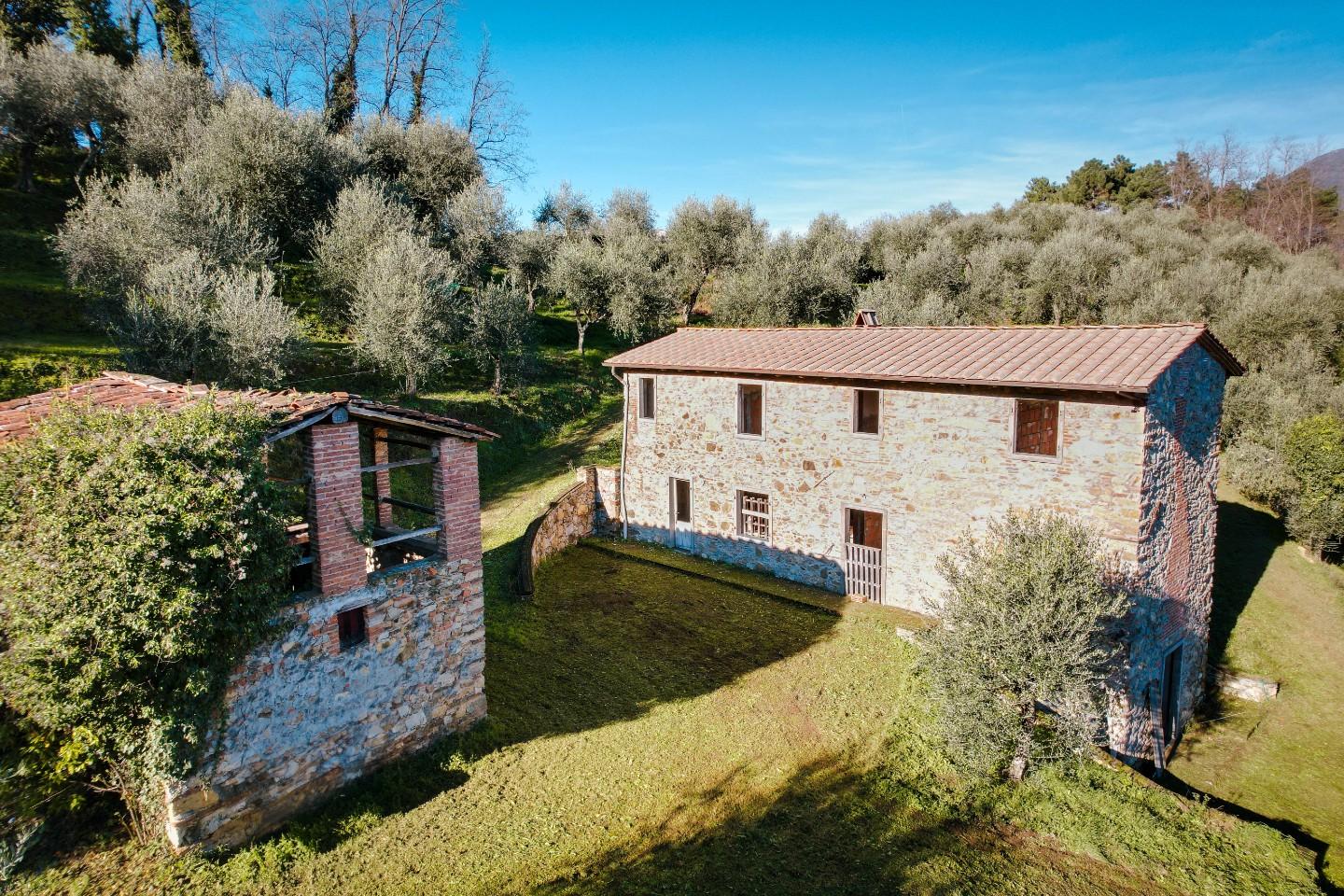 Rustico ristrutturato, Massarosa corsanico