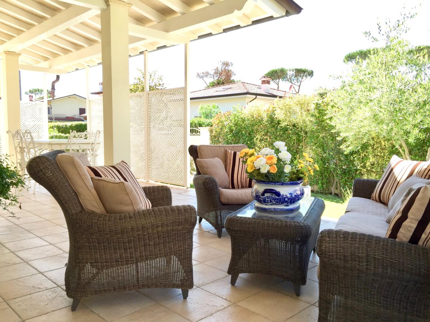 Villa con giardino, Pietrasanta marina di
