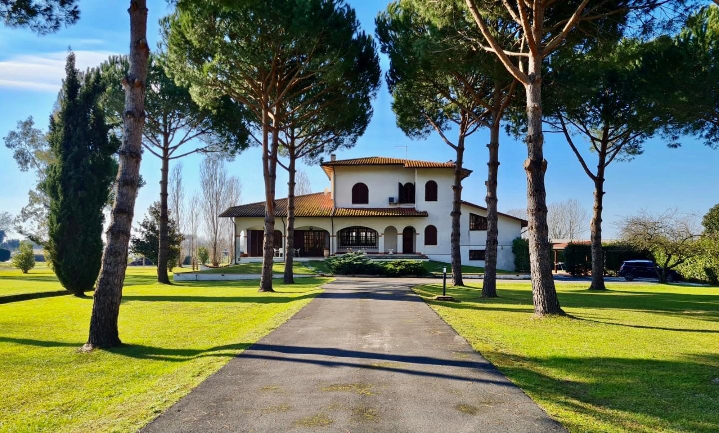 Villa in vendita a Pietrasanta