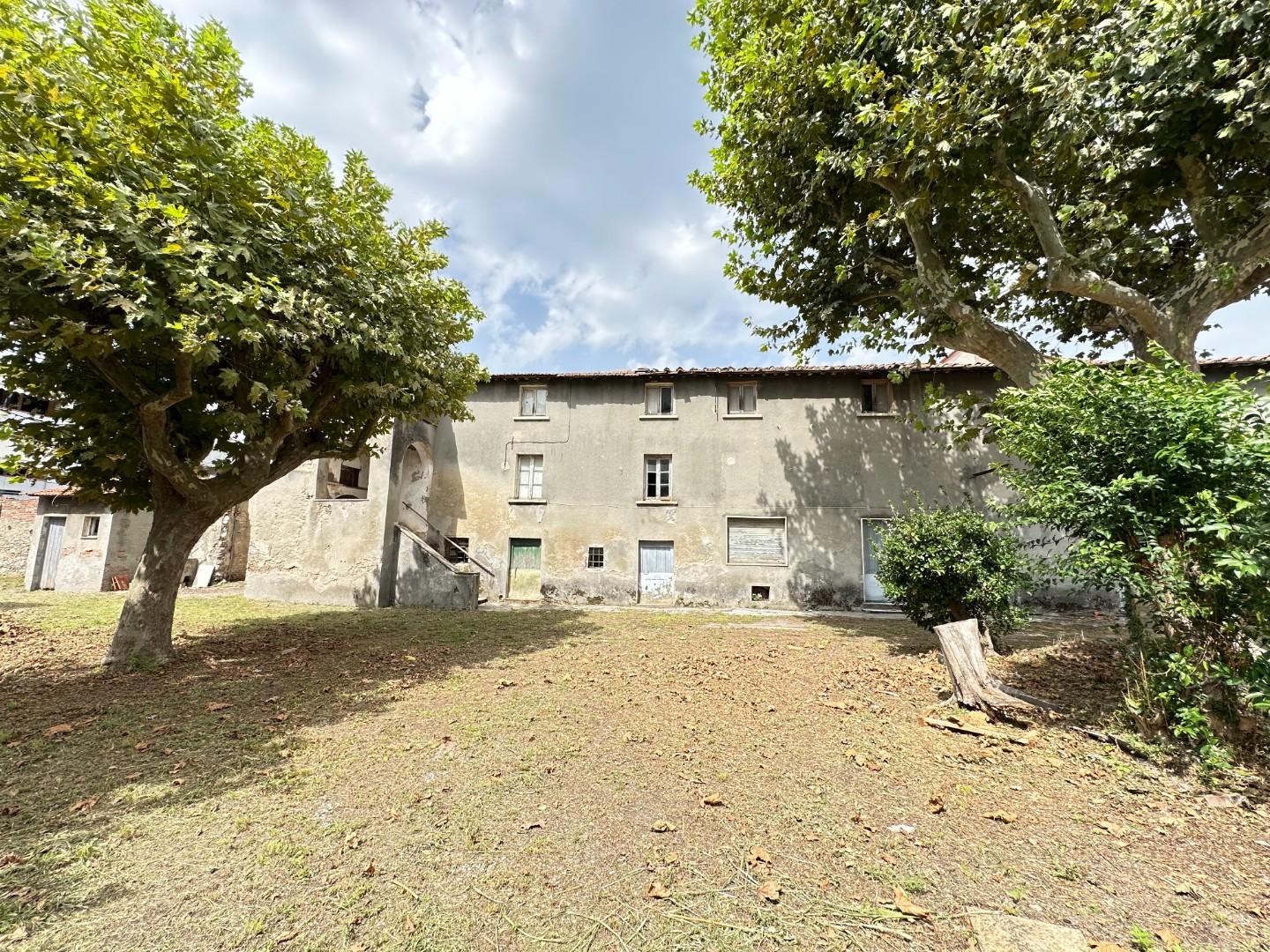 Casa indipendente con giardino, Seravezza ripa