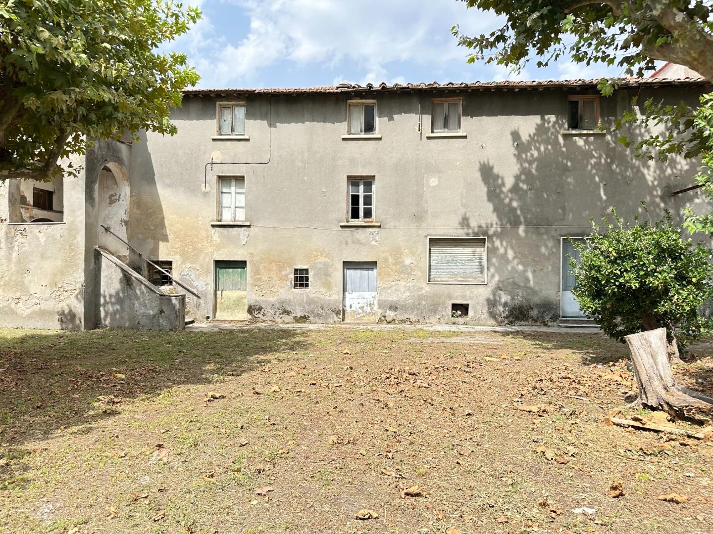 Casa indipendente con giardino, Seravezza ripa