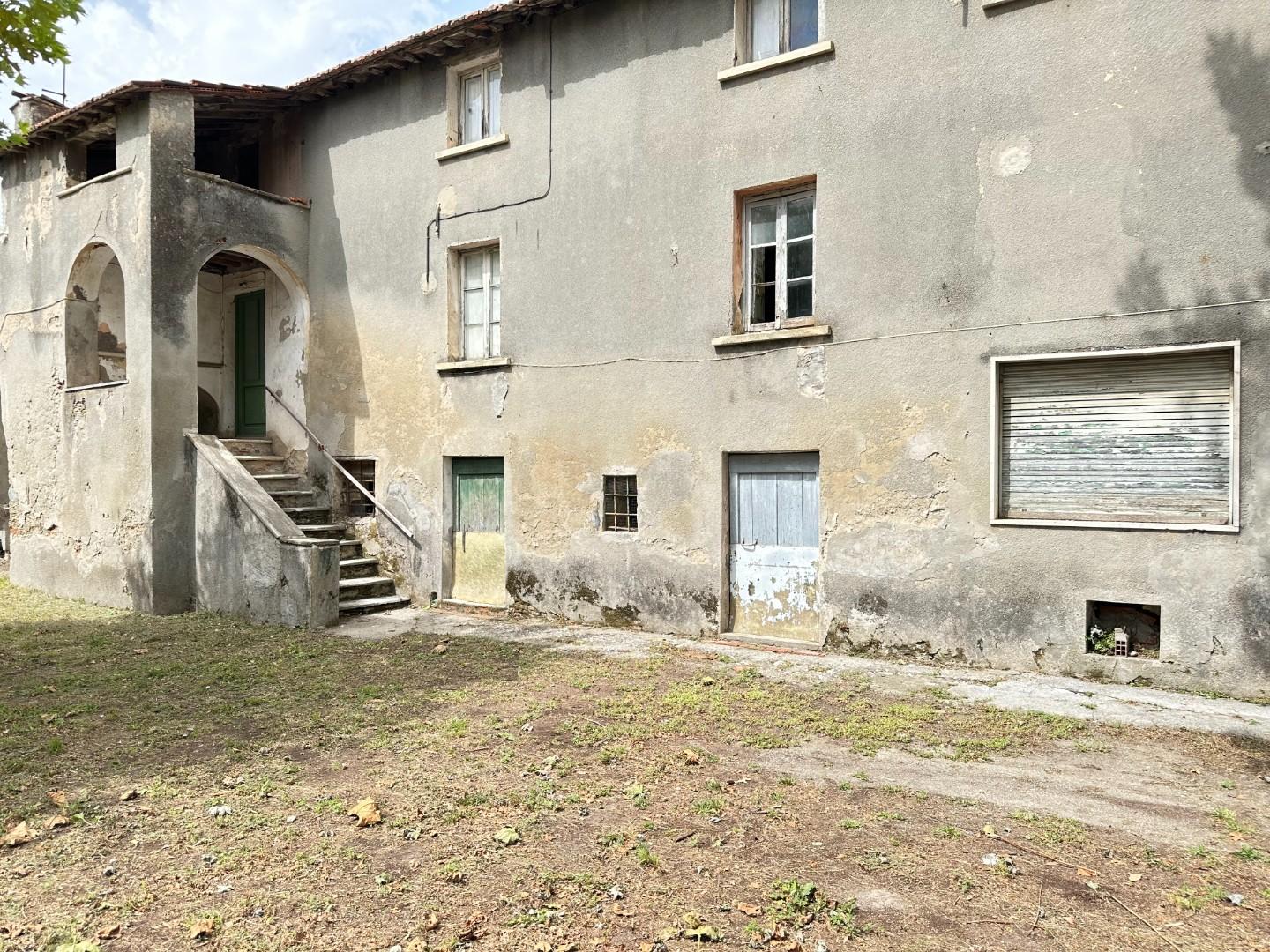 Casa indipendente con giardino, Seravezza ripa