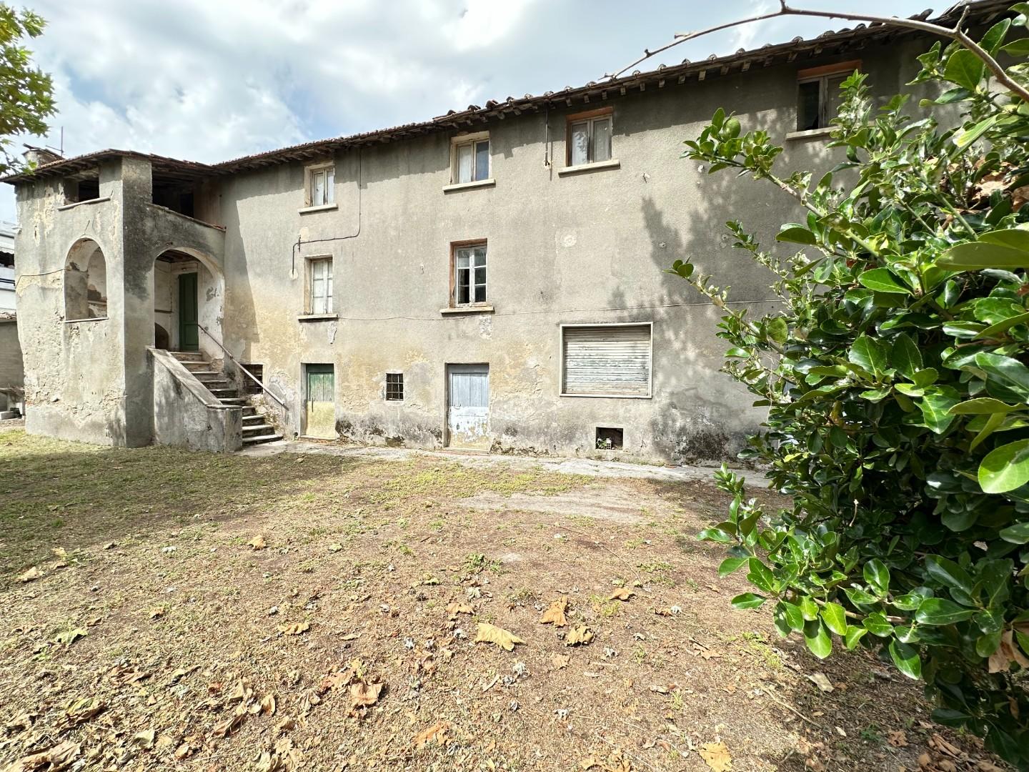 Casa indipendente con giardino, Seravezza ripa
