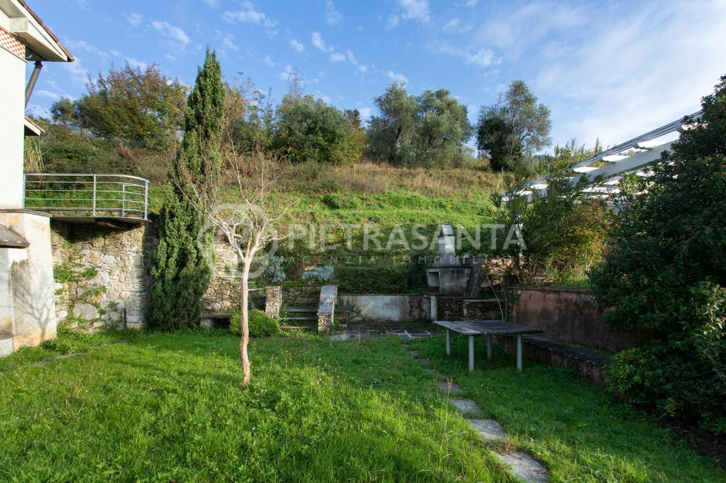 Villa vista mare, Pietrasanta vallecchia