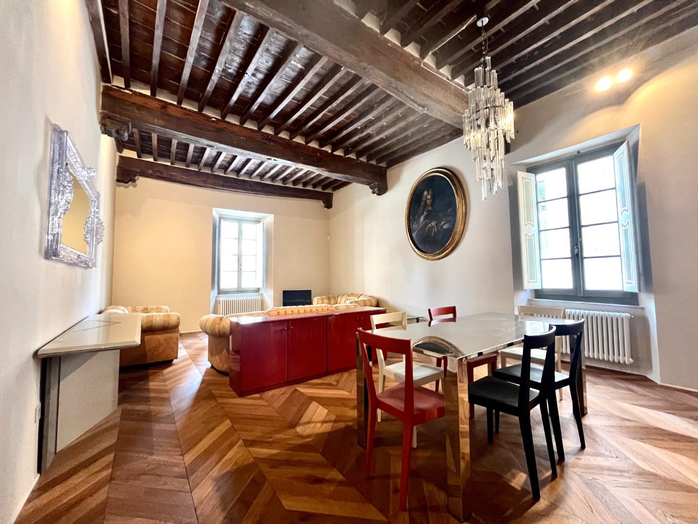 Quadrilocale in affitto a Pietrasanta