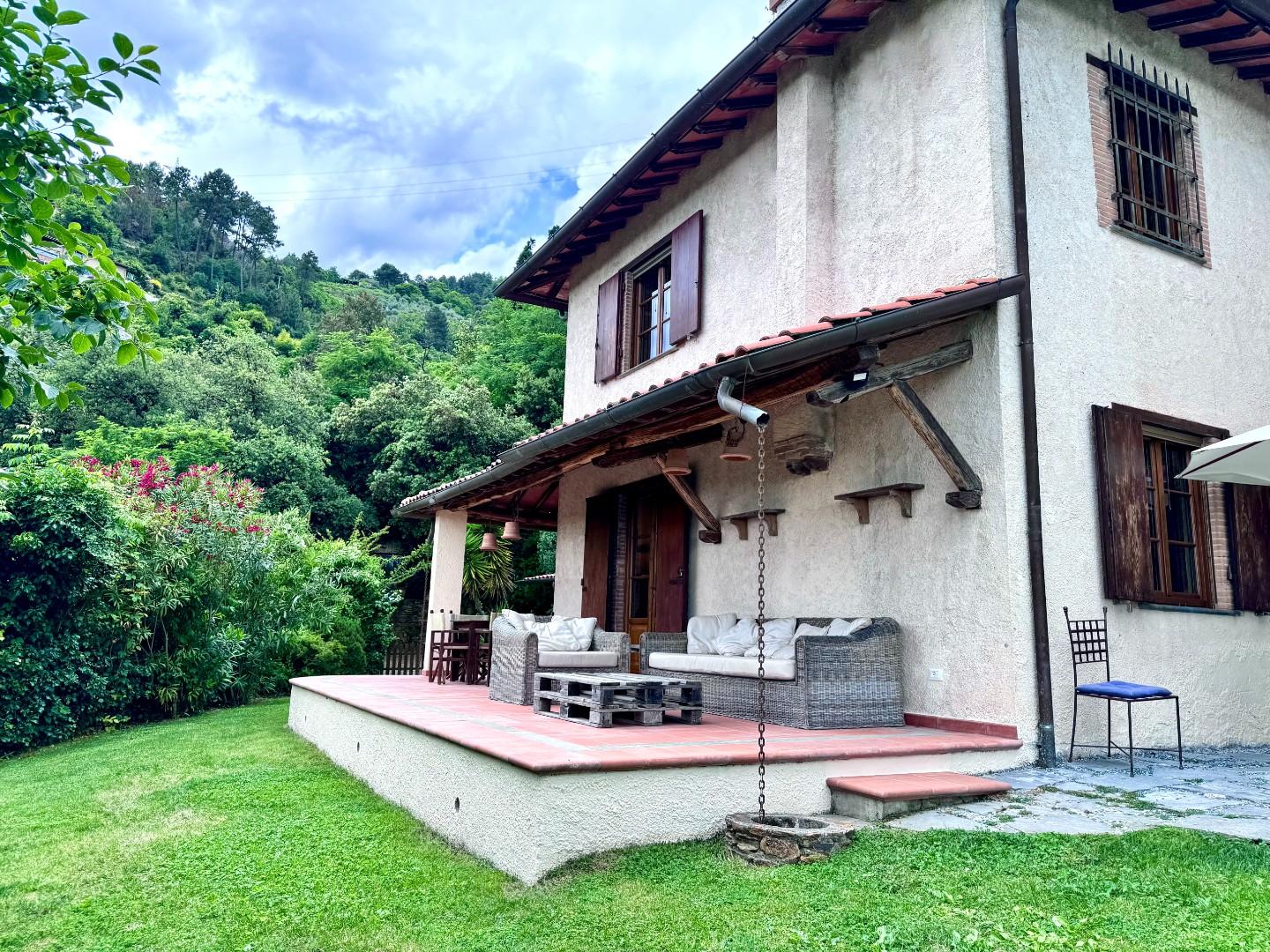 Rustico con giardino, Pietrasanta strettoia