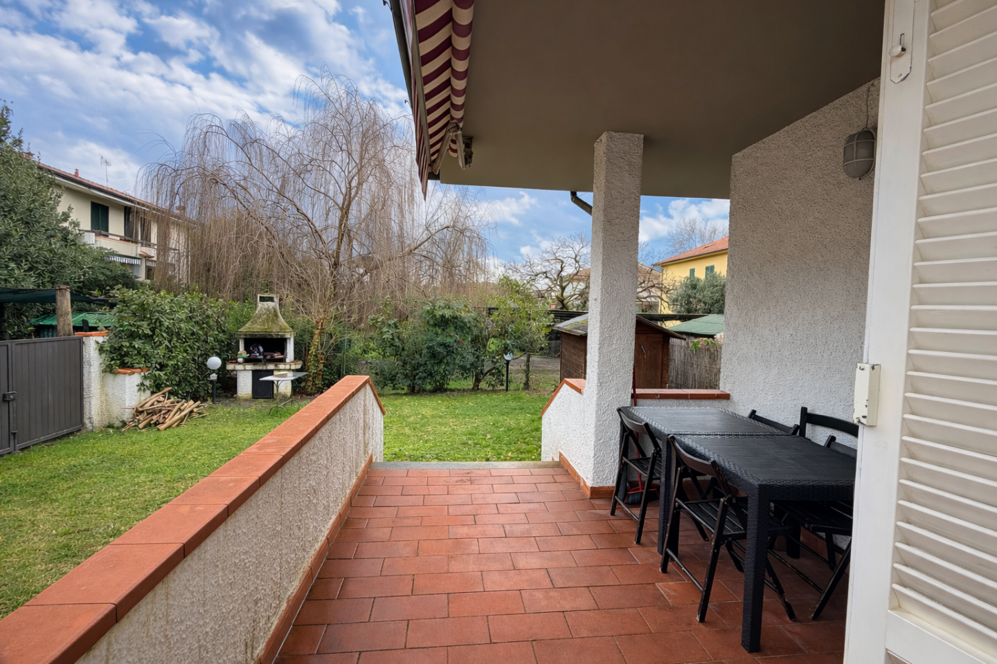 Villa con giardino, Pietrasanta marina di