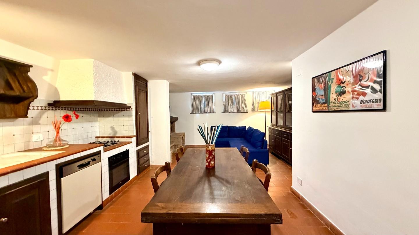 Villa con giardino, Pietrasanta marina di