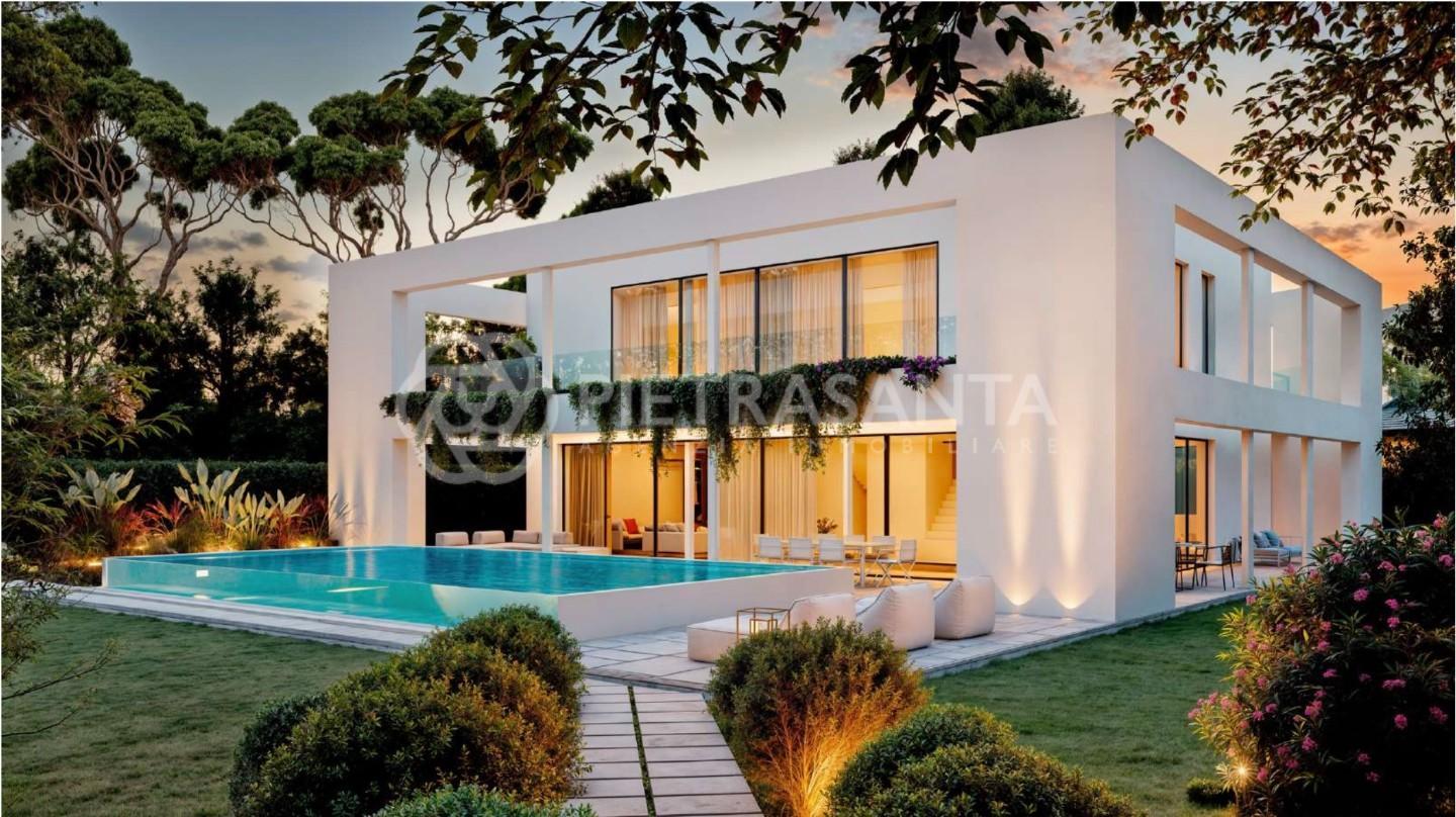 Villa con giardino a Forte dei Marmi