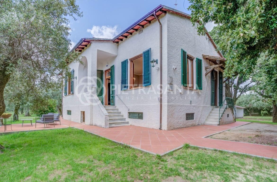 Villa arredata in affitto, Seravezza querceta