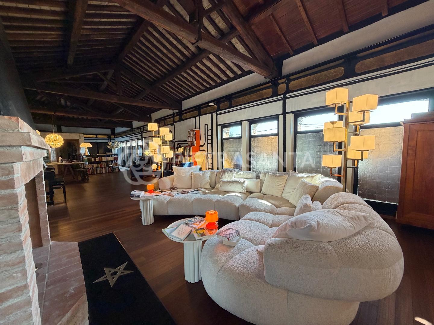 Loft con giardino a Pietrasanta