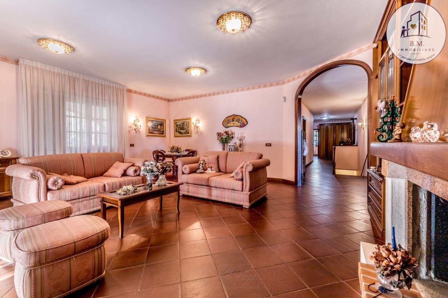 Villa con giardino a Rignano Flaminio