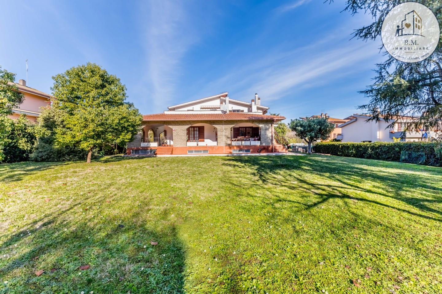 Villa con giardino a Rignano Flaminio