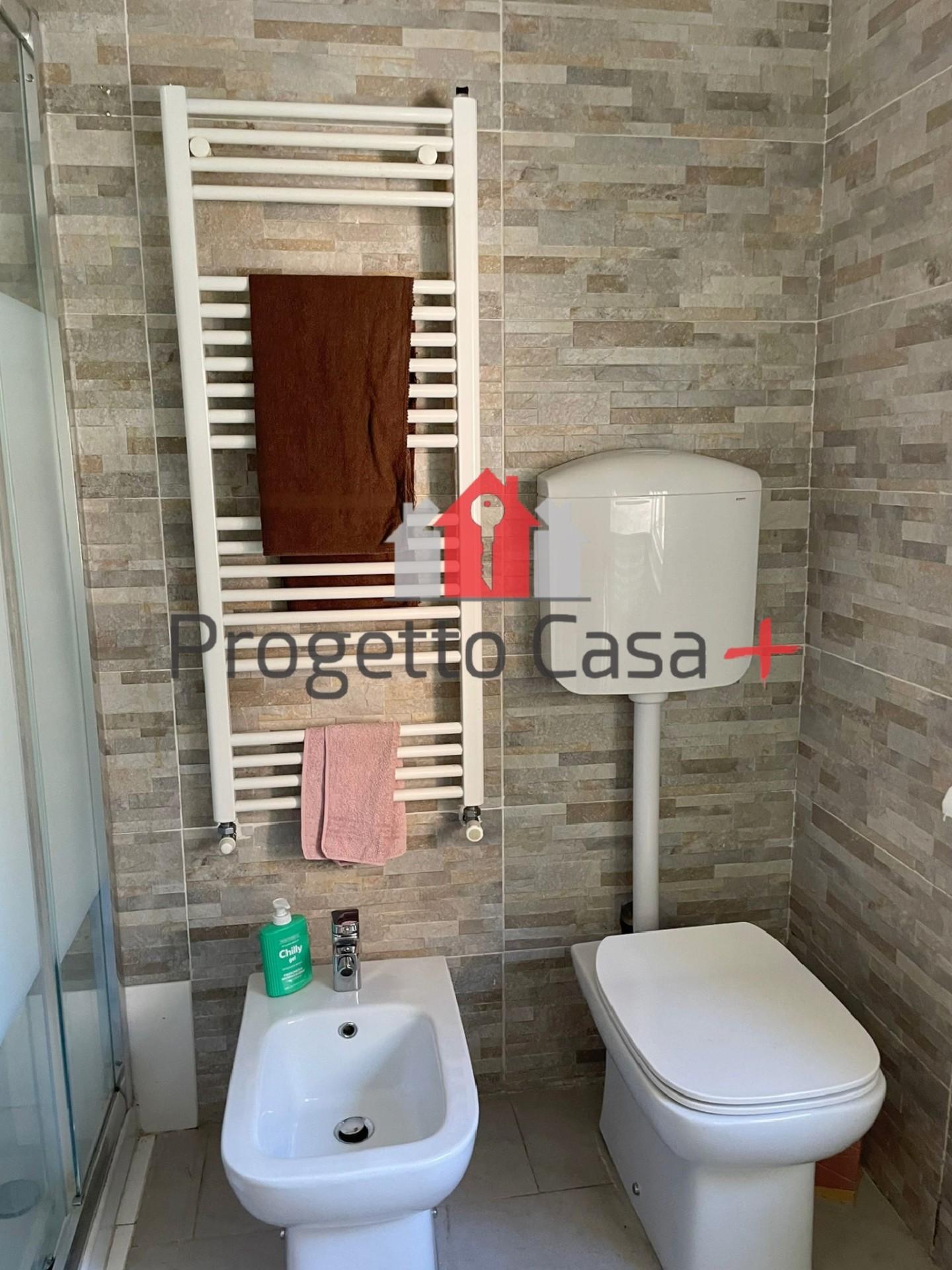 Casa indipendente con giardino, Gallarate crenna