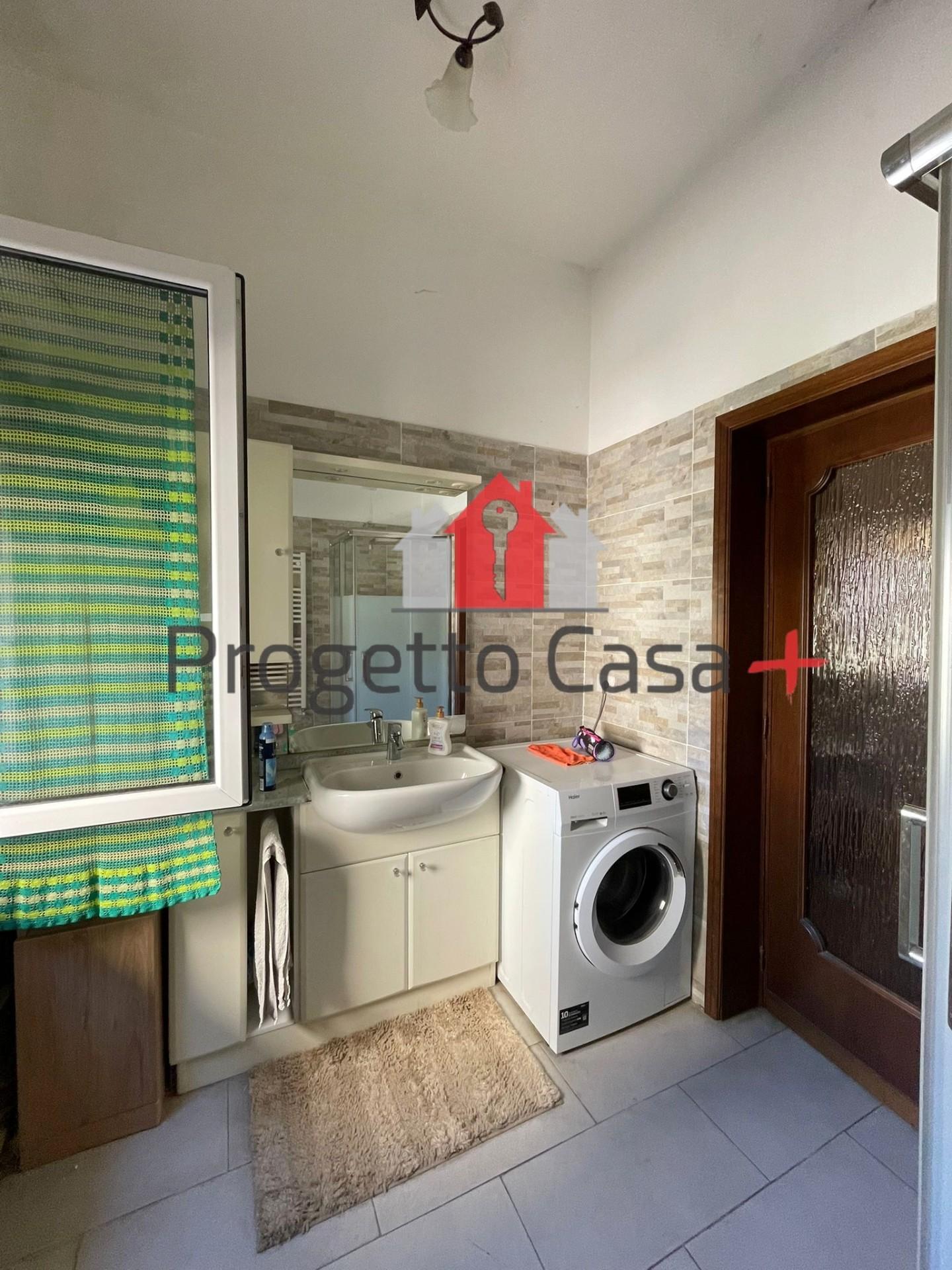 Casa indipendente con giardino, Gallarate crenna