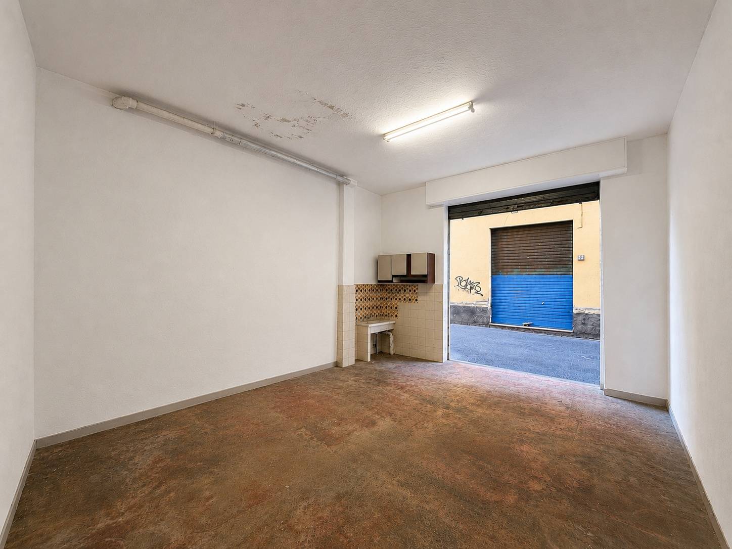 Box o garage in vendita a Albenga