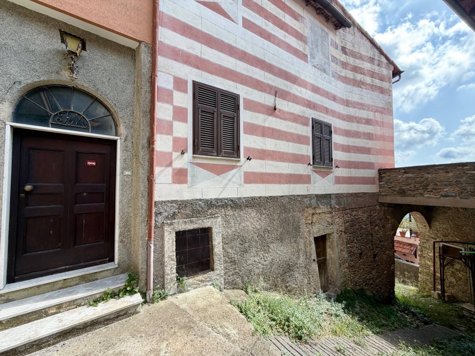 Semindipendente in vendita a Castelvecchio di Rocca Barbena, Vecersio