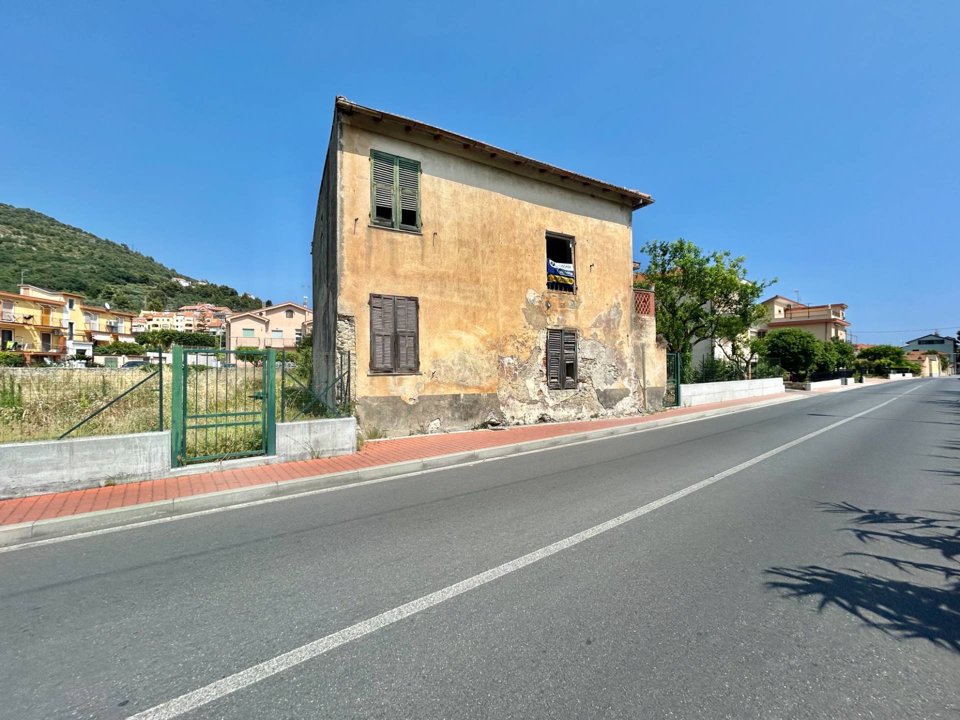 Rustico in vendita a Pietra Ligure