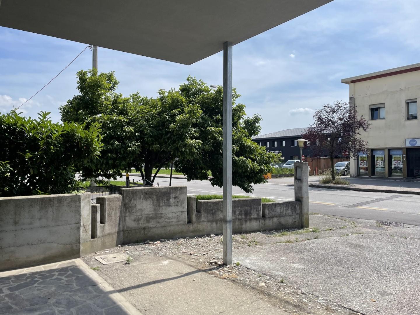Negozio ristrutturato, Treviso sant'antonino