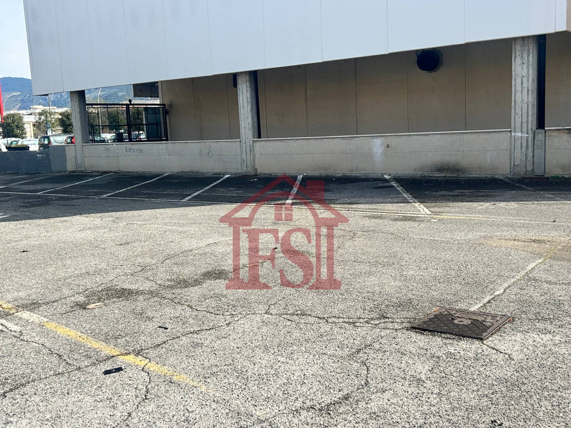Posto auto scoperto in vendita a Terracina