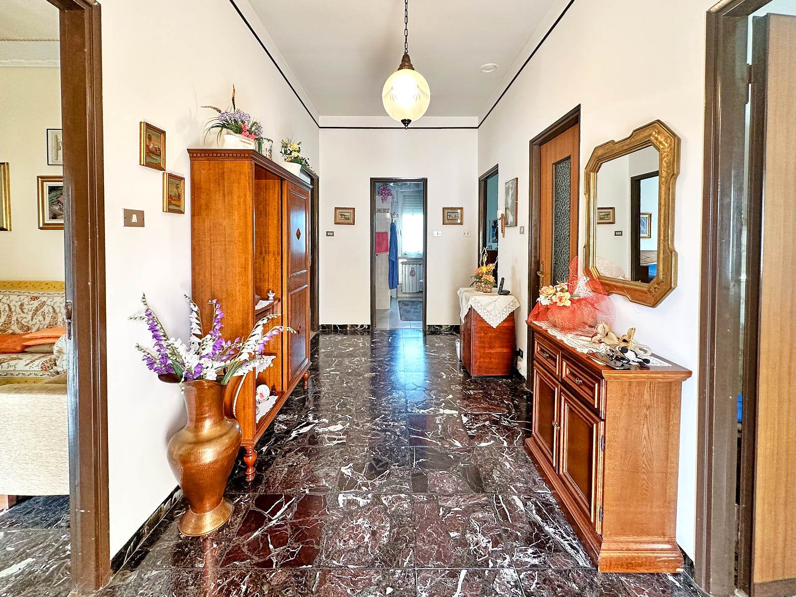 Casa indipendente con giardino a Aulla