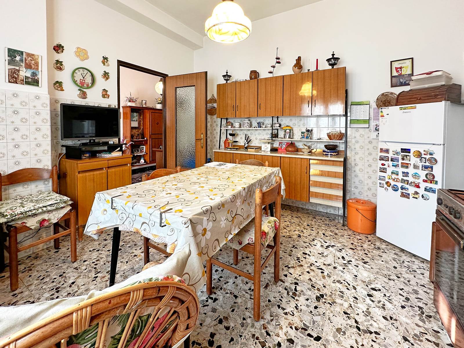 Casa indipendente con giardino a Aulla