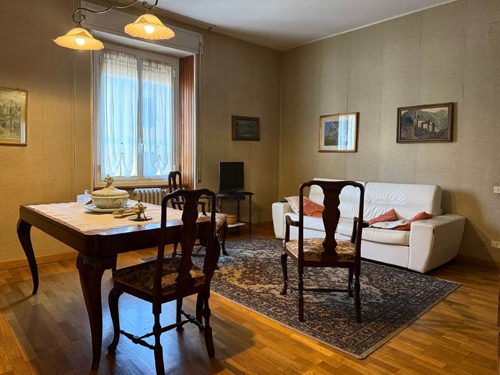 Appartamento con terrazzo a Aulla