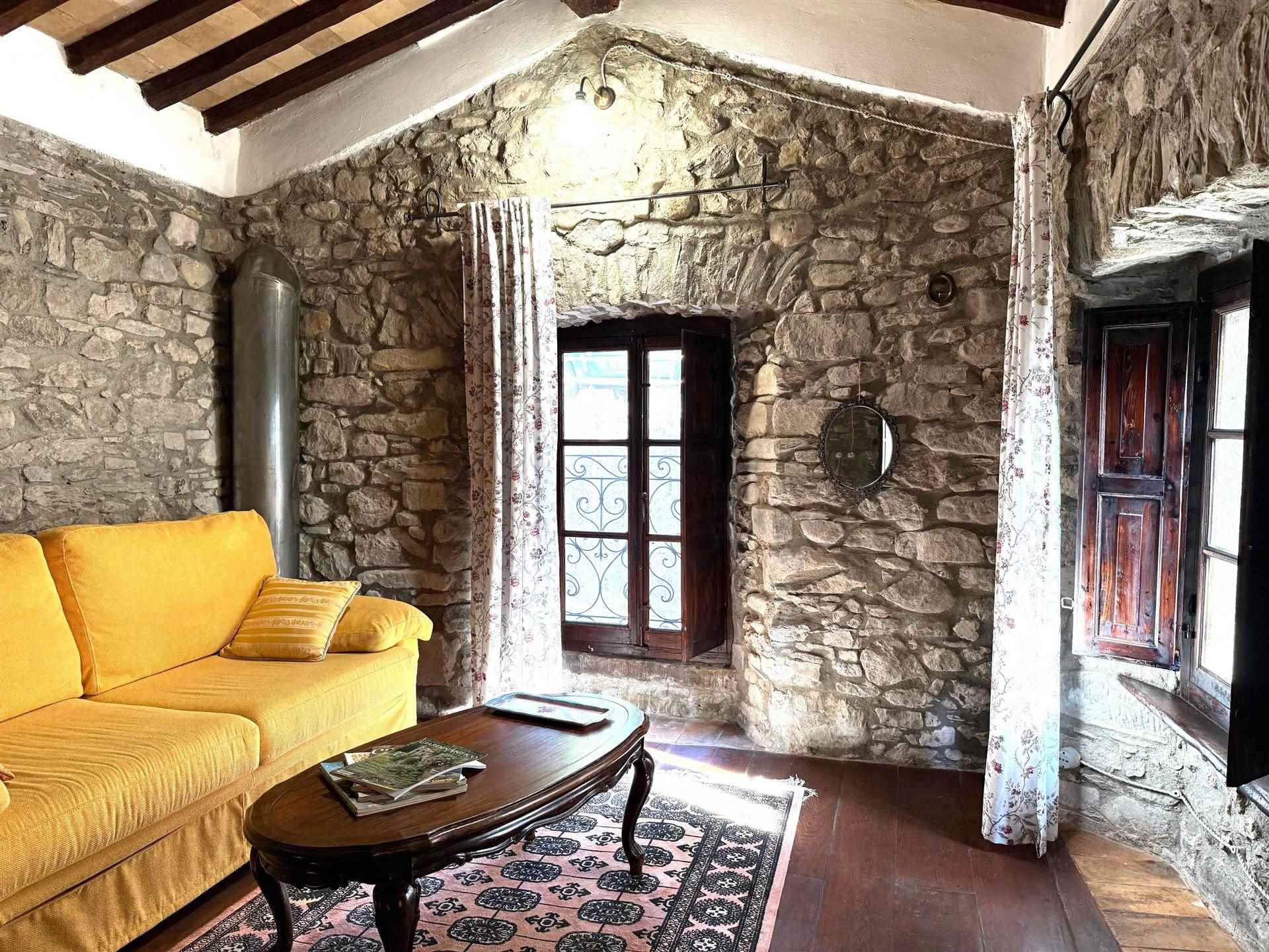 Casa indipendente con terrazzo a Comano
