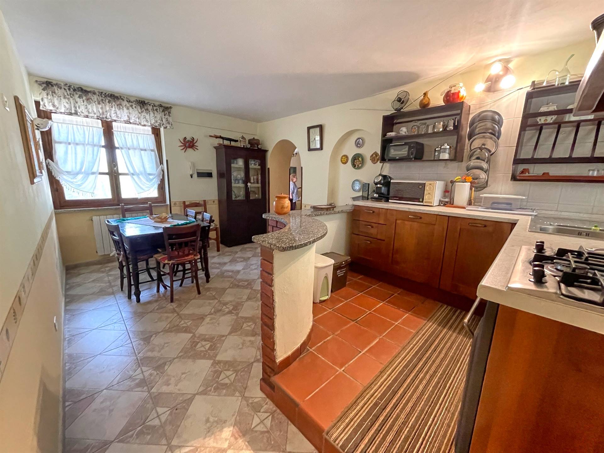 Casa indipendente con giardino a Aulla