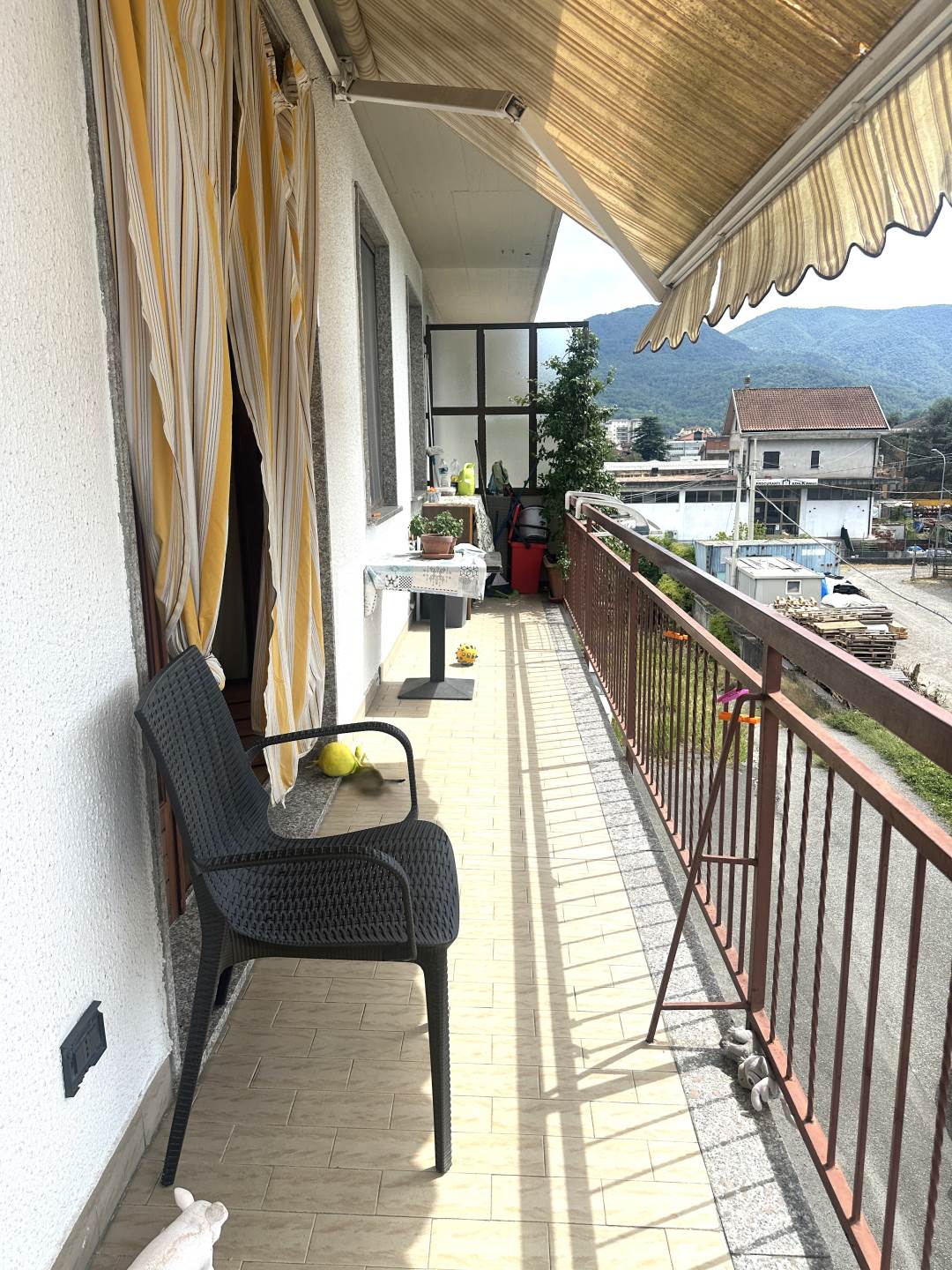 Appartamento con terrazzo a Aulla