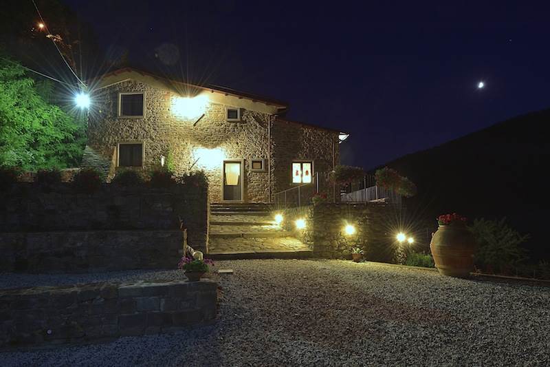 Villa con giardino a Fivizzano