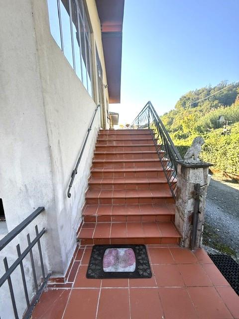 Appartamento con terrazzi, Fivizzano gassano