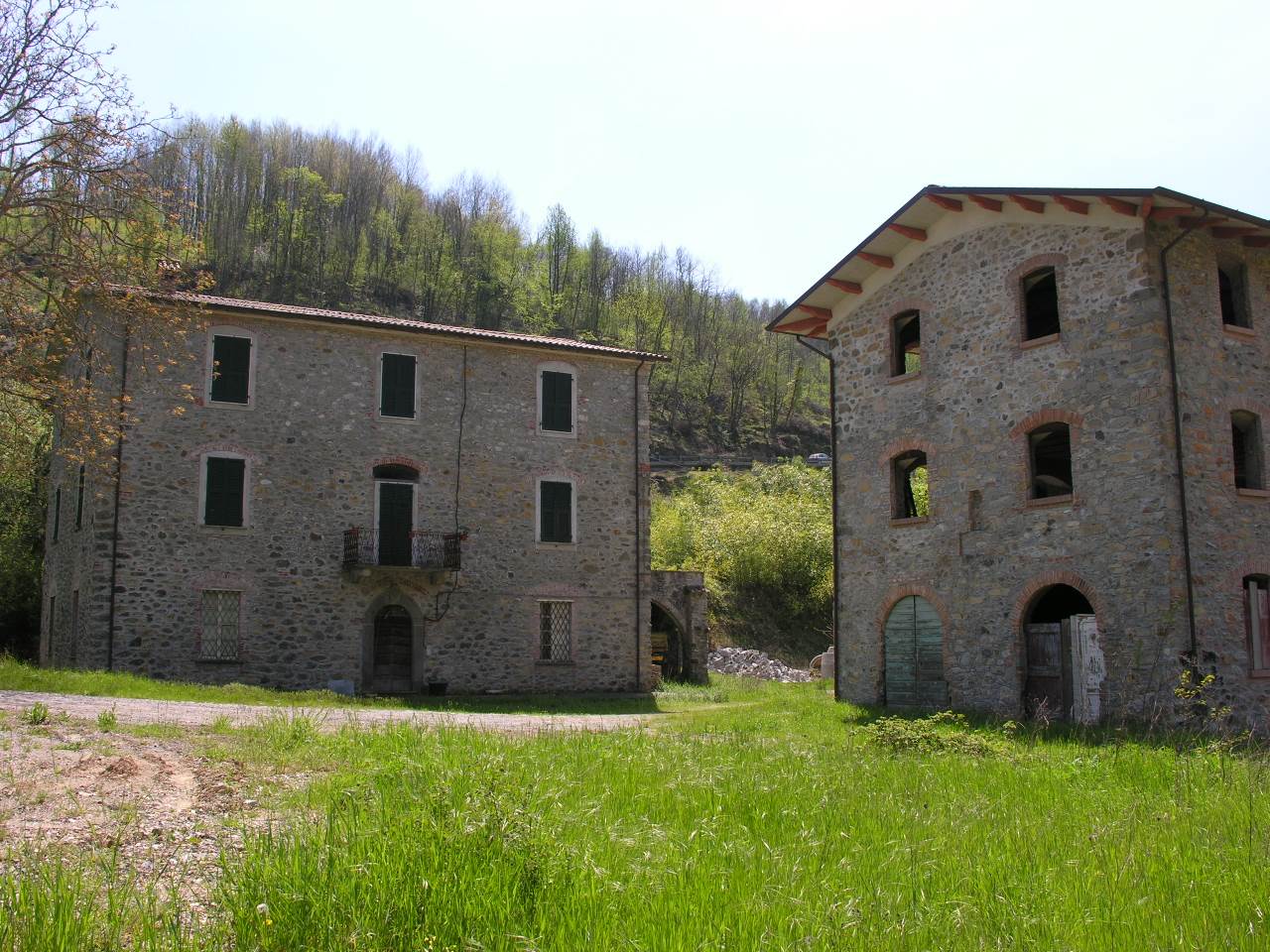 Rustico con giardino a Fivizzano
