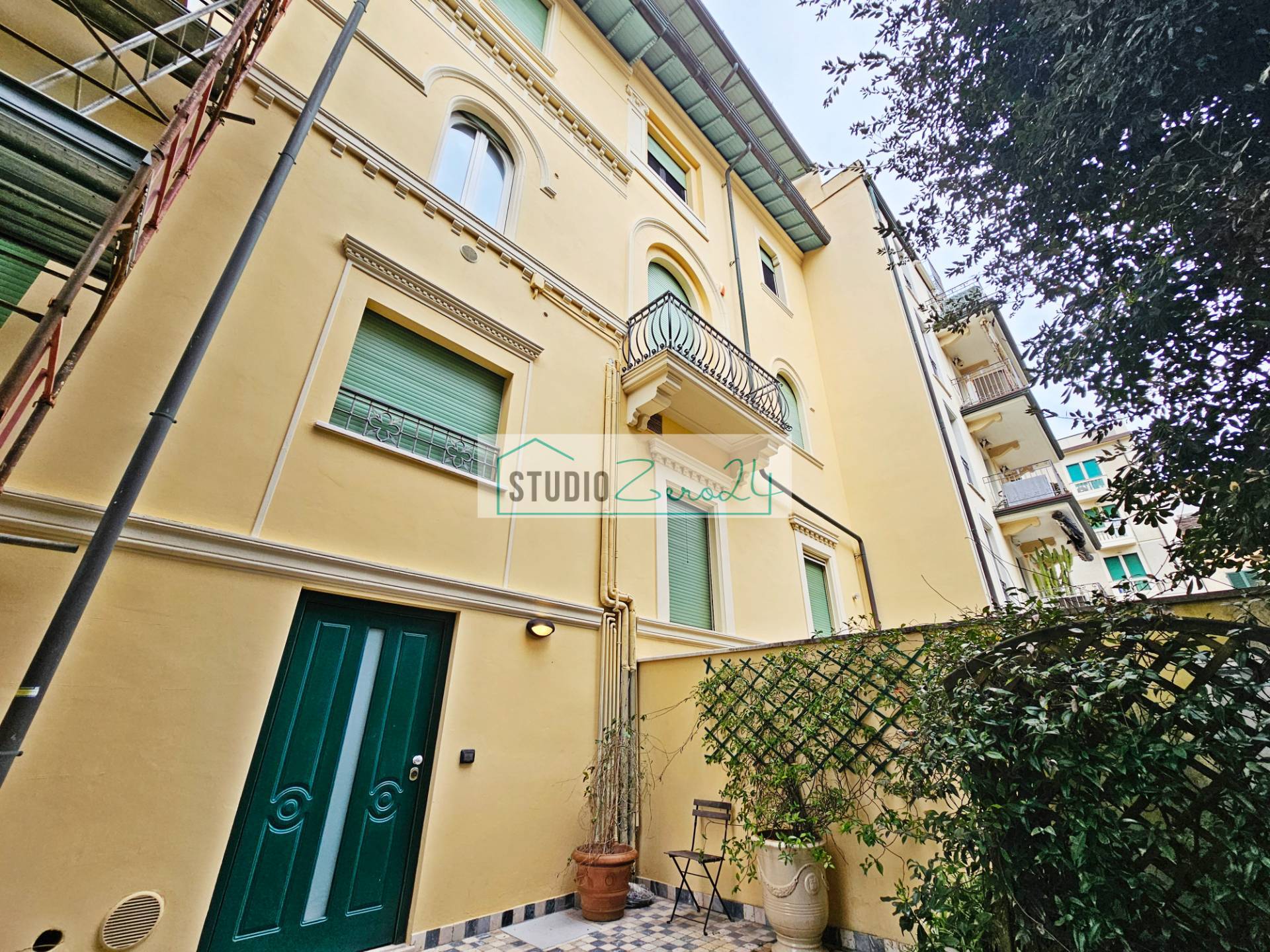 Appartamento in vendita a Viareggio, Centro Mare