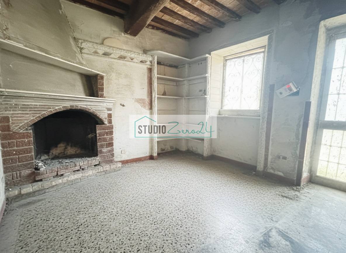 Casa semi indipendente in vendita a Montignoso, Capanne
