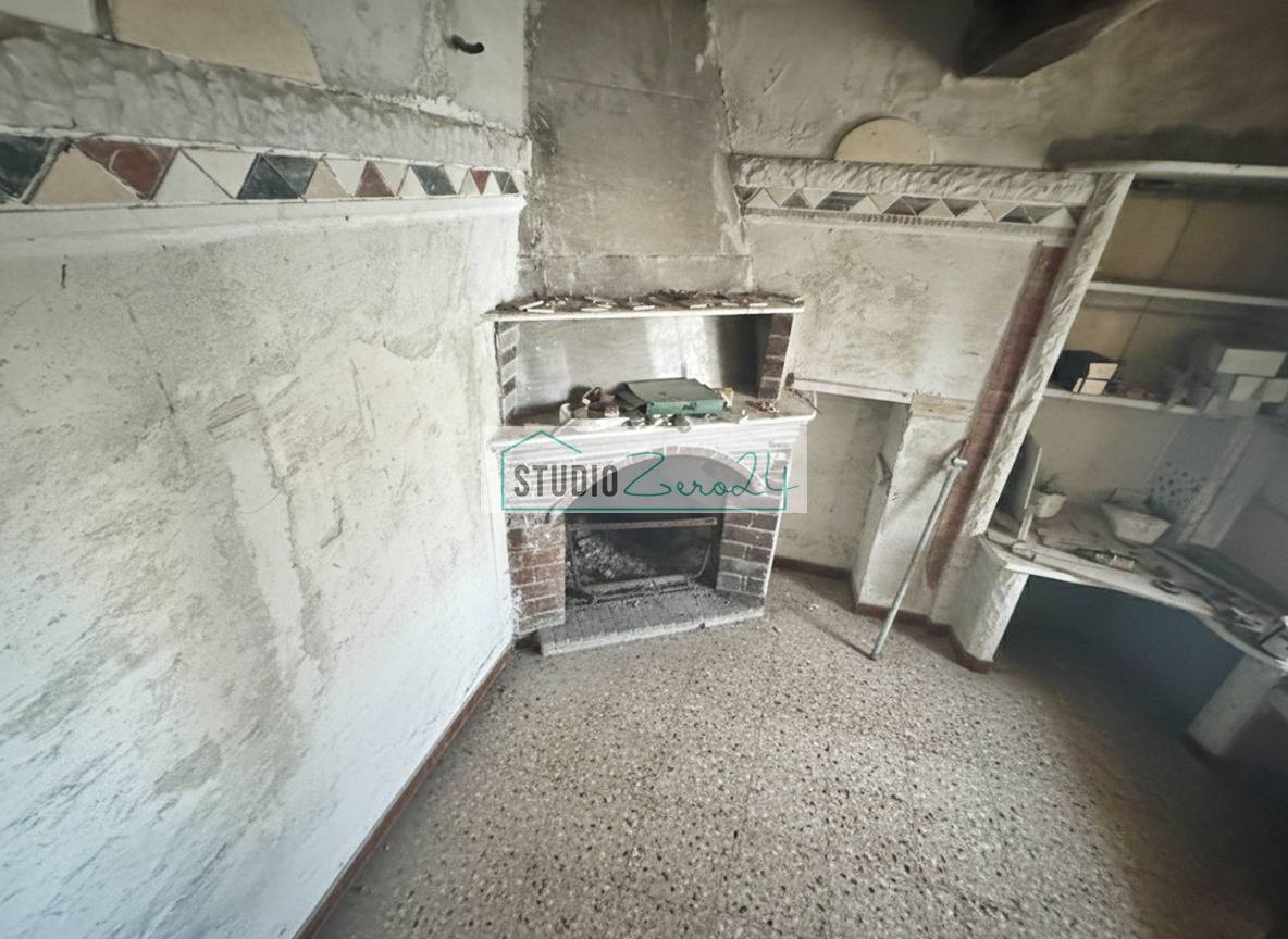 Casa semi indipendente in vendita a Montignoso, Capanne