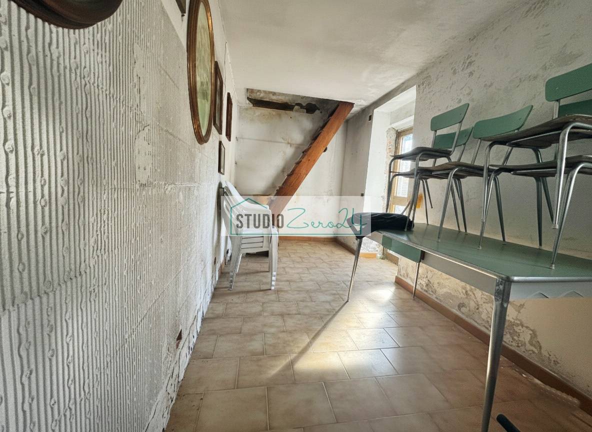 Casa semi indipendente in vendita a Massa